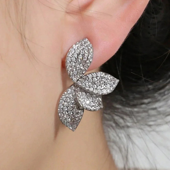 Women's Elegant Copper Irregular-Shaped Earrings - Picture 2 of 14